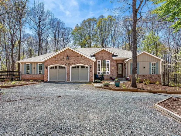 9130 Totier Creek Rd, Scottsville, VA 24590