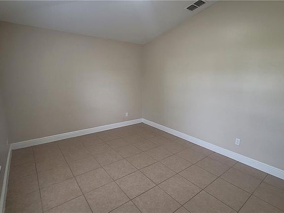 5th image of 1225 NW 26th Pl