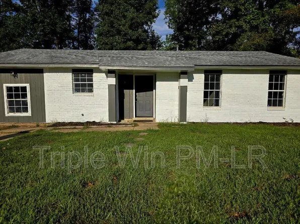 68 Meadowlark Dr, Cabot, AR 72023