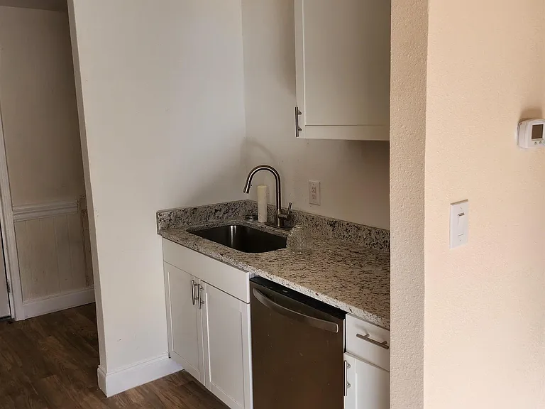 107A Virginia Dare Dr — Photo 2