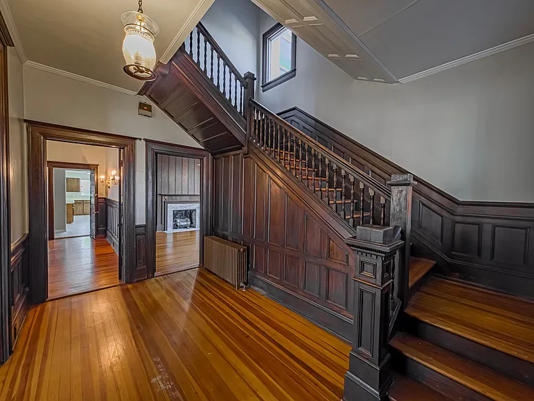 424 Park Ave N — Photo 16