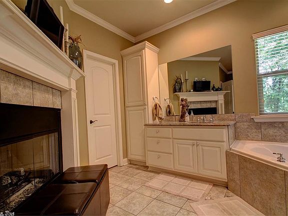 4th image of 8710 Oltmans Hill Dr