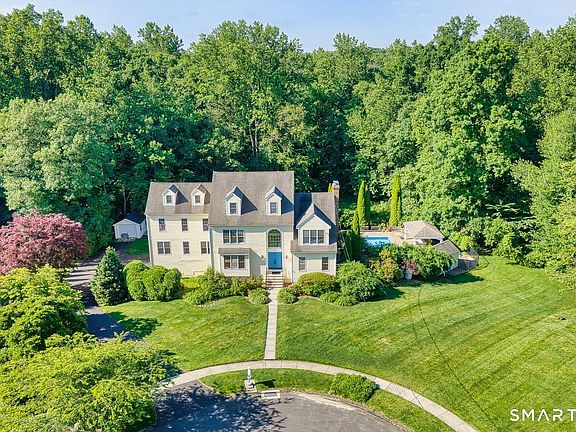 2nd image of 65 Arrowwood Place