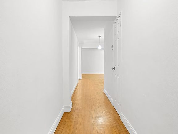 2nd image of 1012 Kelly St APT 7A