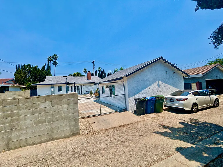 19036 Plummer St #B — Photo 8