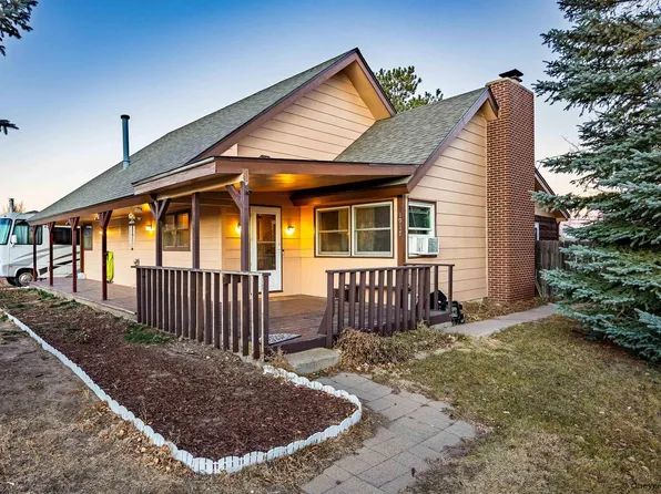1917 Park Ave, Cheyenne, WY 82007
