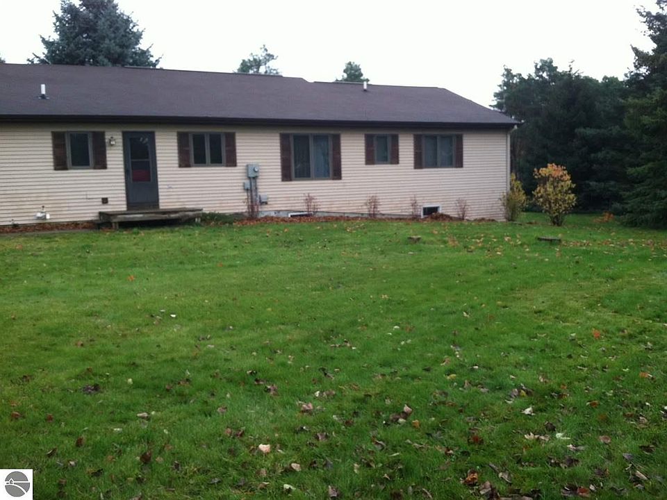 2nd image of 9556 Briarwood Dr