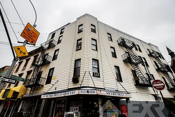 Rented by EXR | media 14