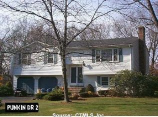 2 Punkin Dr, Ellington, CT 06029