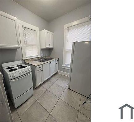 5th image of 140 E 5th St #2