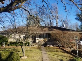 61 Rector Ln, Crossville, TN 38555