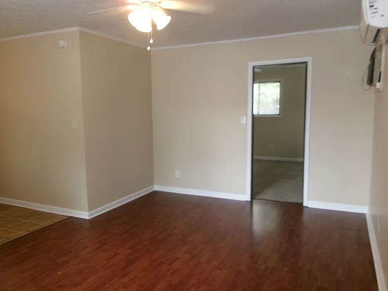 6218 Blynn Dr — Photo 10