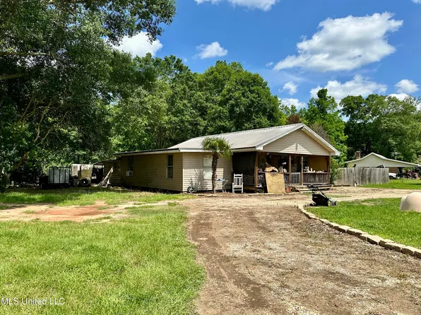 378 White Chapel Rd, Carriere, MS 39426