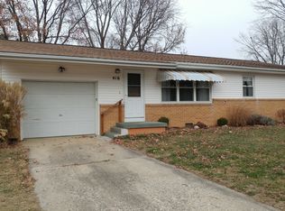 416 Brian Dr, Olney, IL 62450
