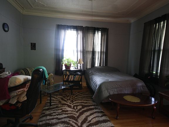 5th image of 616 N Main St