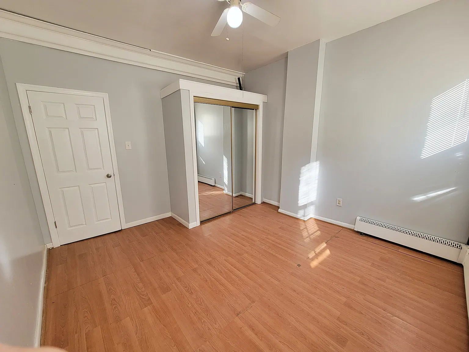 2 bed, $990 — Photo 4