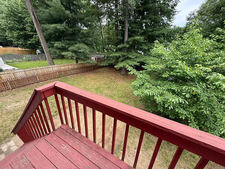 319 Meadowlark Dr — Photo 17