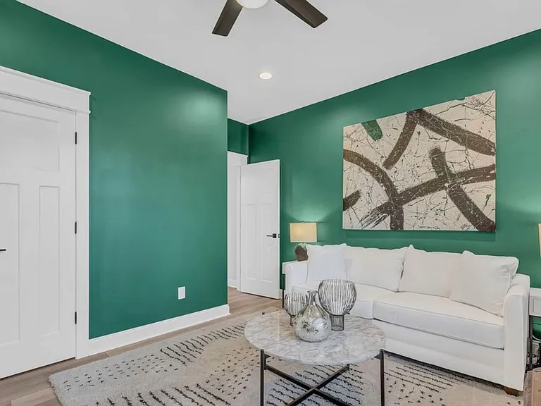 6712 Kenmore Dr — Photo 17