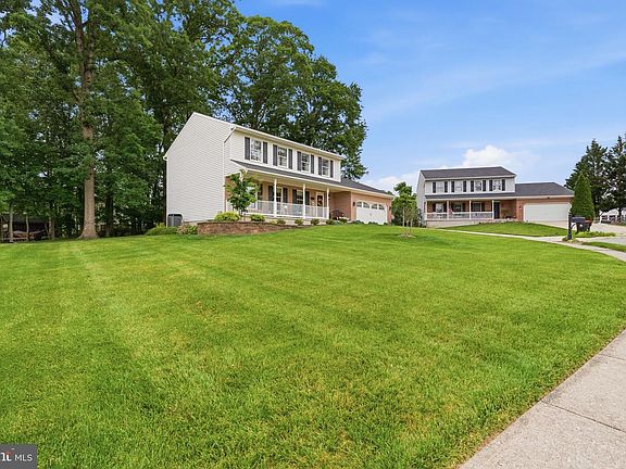 4th image of 707 Weatherby Rd