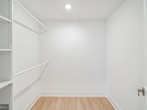 3rd image of 646 N 32nd St #11