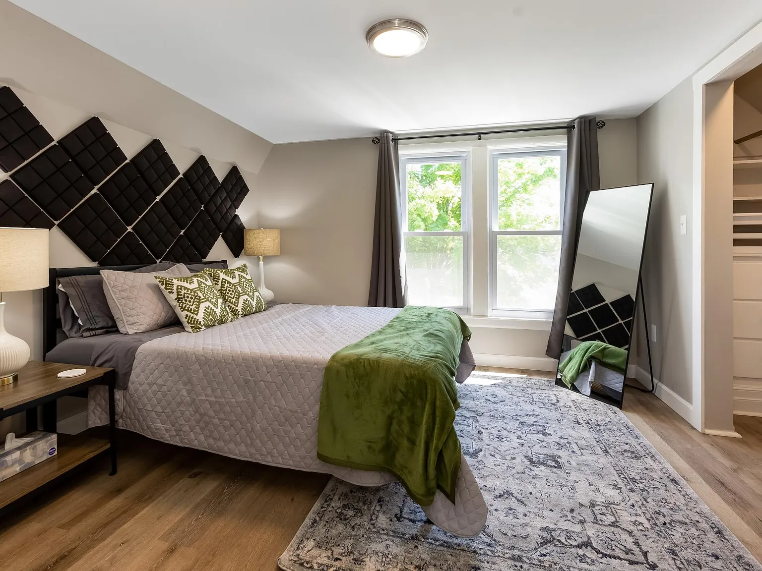 1 bed, 500 sqft, $2,500 — Photo 1