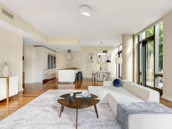 101 Warren St APT 510, New York, NY 10007