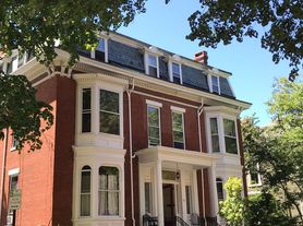 22 Carleton Street, 5