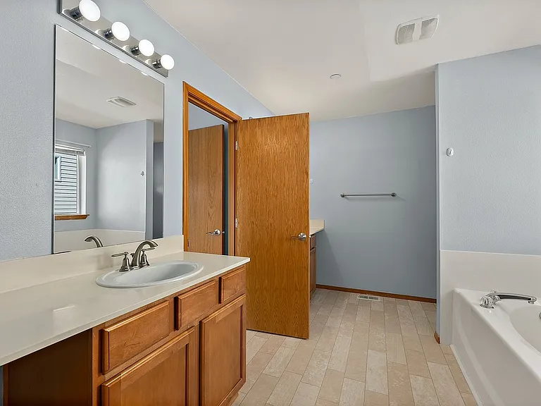 3130 Hoffman Hill Blvd — Photo 34
