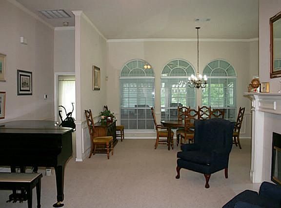 3rd image of 6136 Cliffbrook Dr