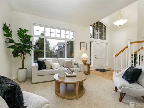 4th image of 17210 4th Drive SE