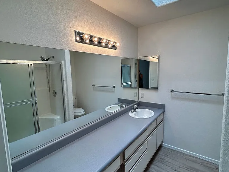 1668 Riverbelle Dr — Photo 15