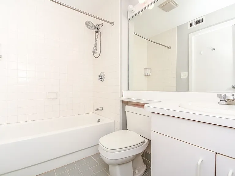 20 Chestnut St #405 — Photo 7