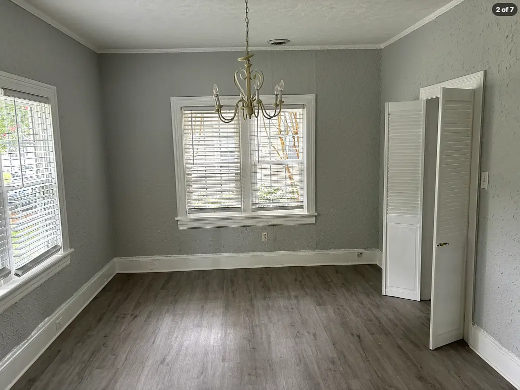 2 bed, 1040 sqft, $2,200 — Photo 2