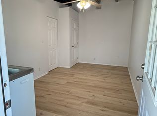 8219 Jumilla Ave #1, Winnetka, CA 91306