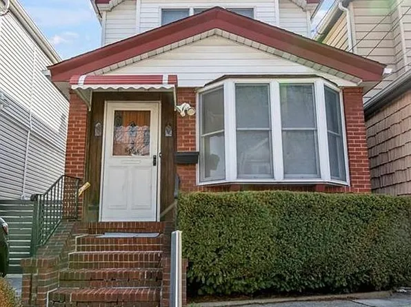 89-31 92nd St, Woodhaven, NY 11421