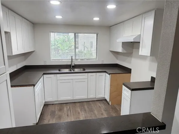 601 W 1st St, Santa Ana, CA 92701