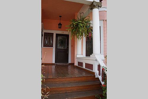 1st image of 216 Ash St