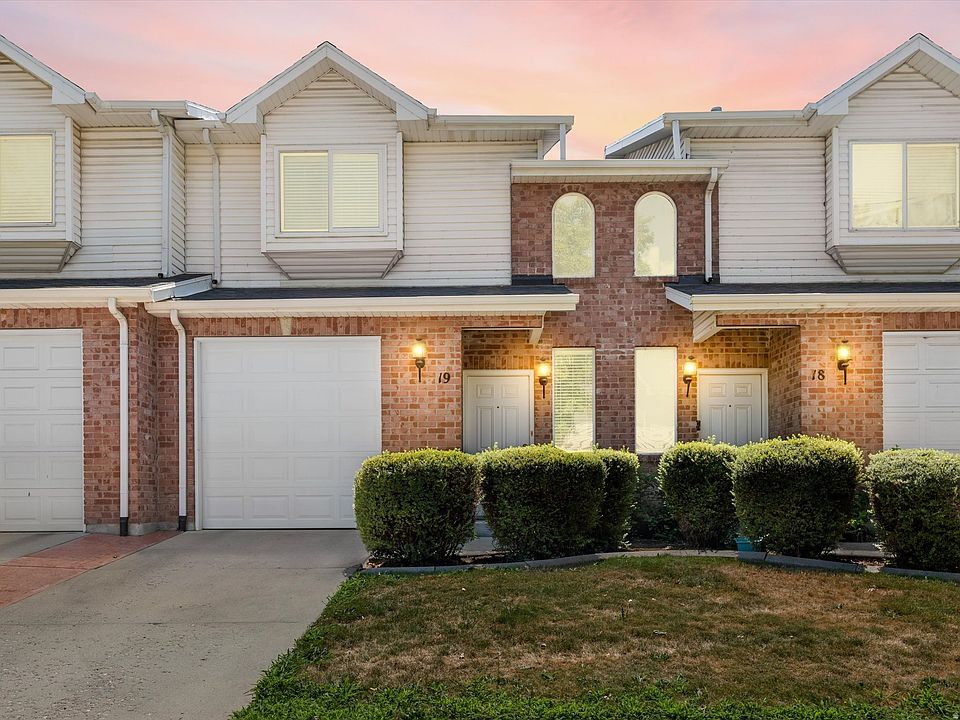 1st image of 105 N Peregrine Ln #19