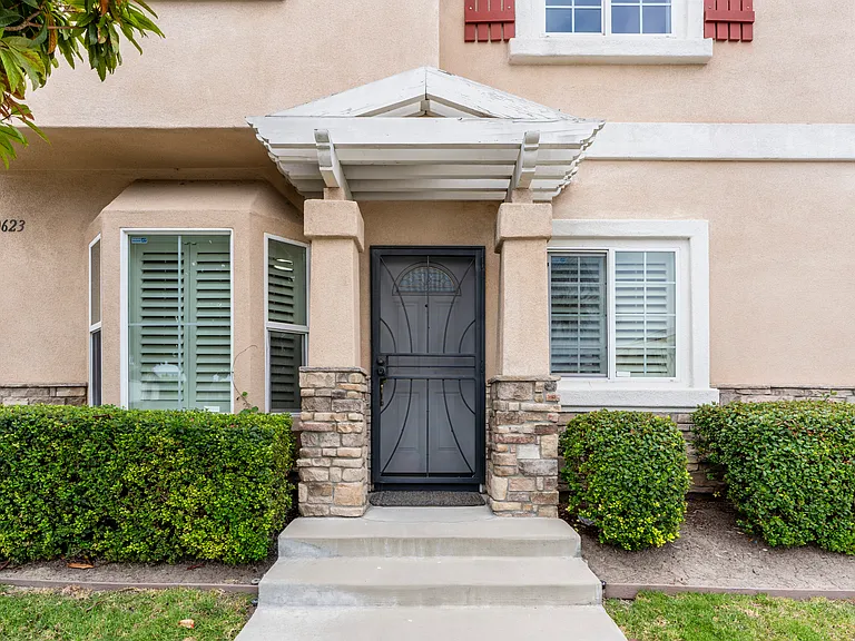 10623 Mona Way — Photo 37