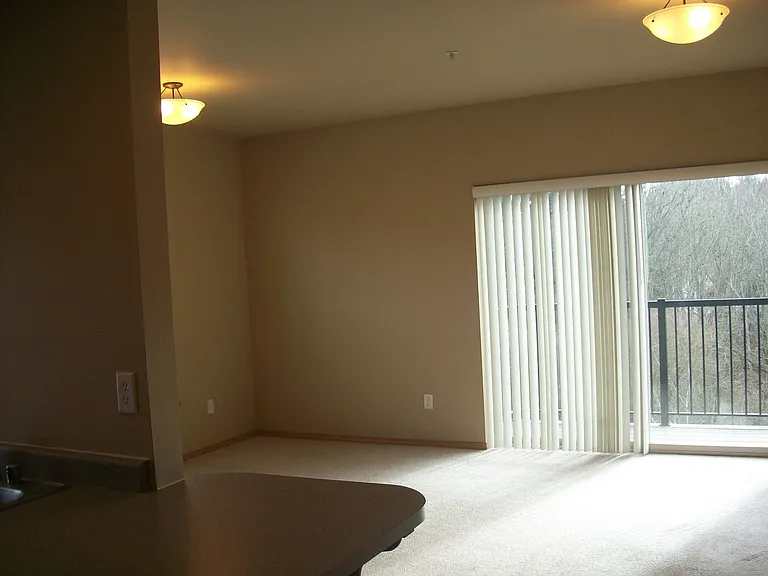 Mckenze Square Apartments — Photo 35