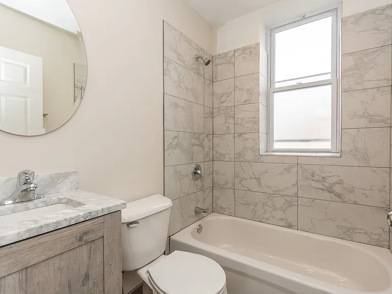 915 S Aberdeen St — Photo 14