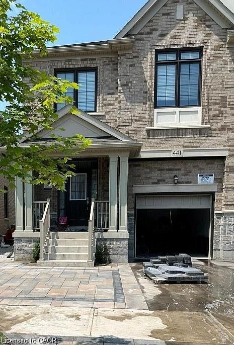 1st image of 441 Bergamot Ave