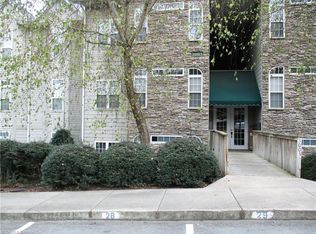 3003 E Greystone Point, Greensboro, NC 27410