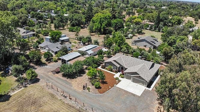 1st image of 8545 Victory Way