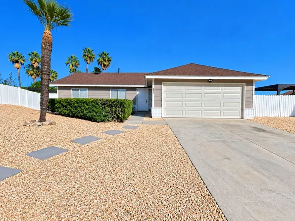241 Southshore Dr, Lake Elsinore, CA 92530