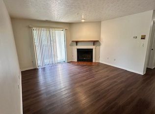 2261 Hedgerow Rd UNIT D, Columbus, OH 43220