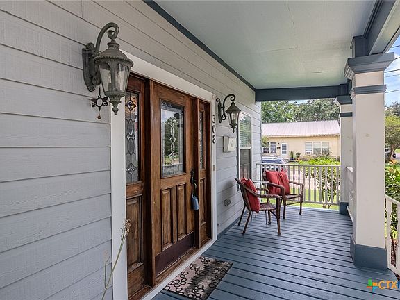 5th image of 308 S De Leon St