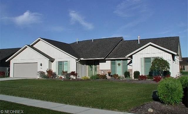 1st image of 33052 Pebble Brook Dr