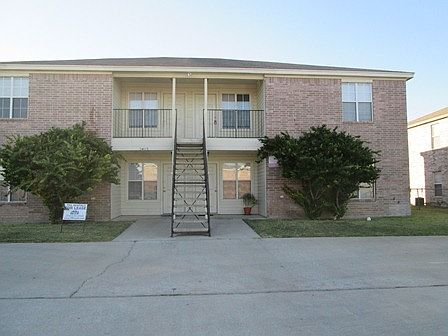 1st image of 3405 Hereford Ln APT B