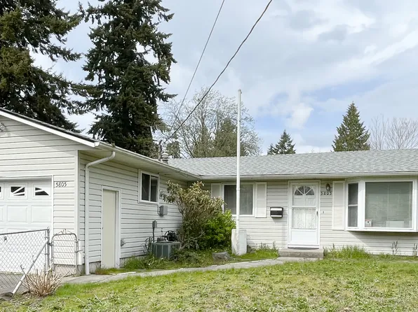 5805 228th St SW, Mountlake Terrace, WA 98043